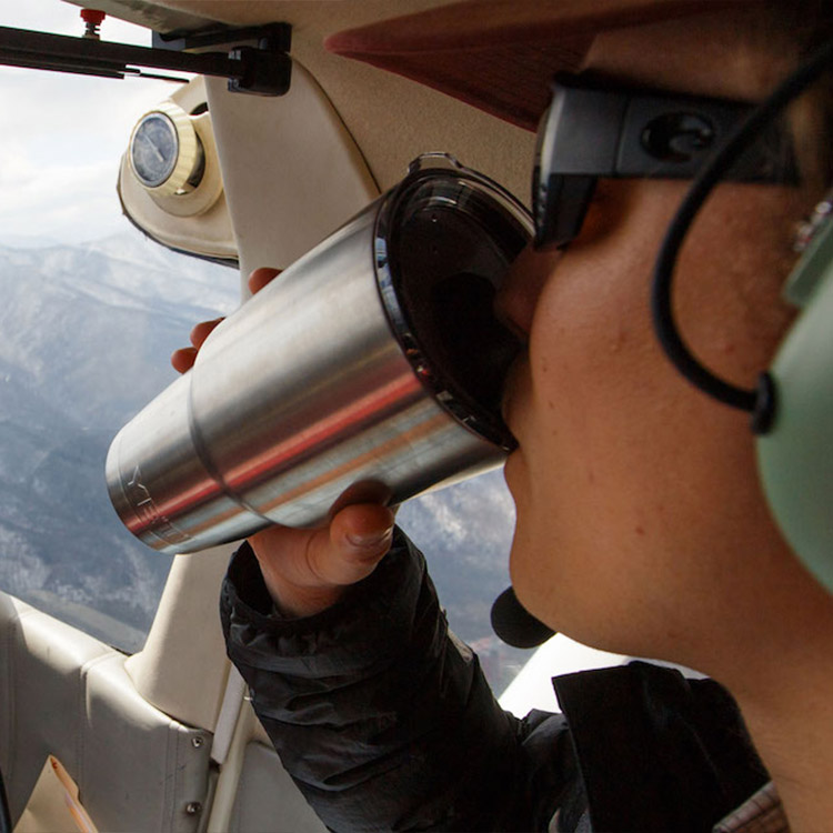 Yeti Rambler 30 oz Tumbler - Image 3